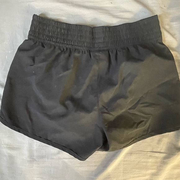 New balance athletic shorts - Picture 2 of 3